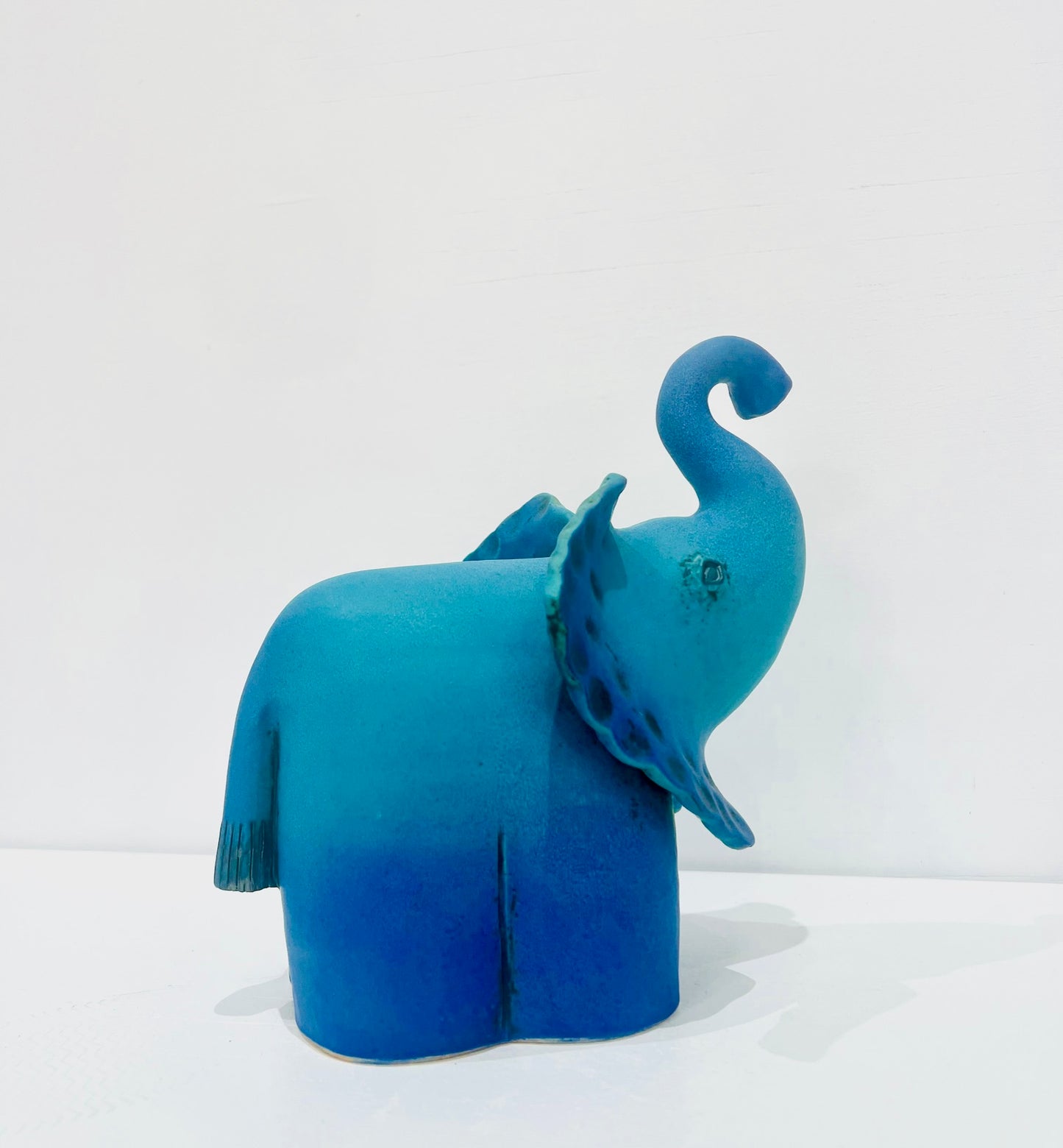 Blue Elephant IV