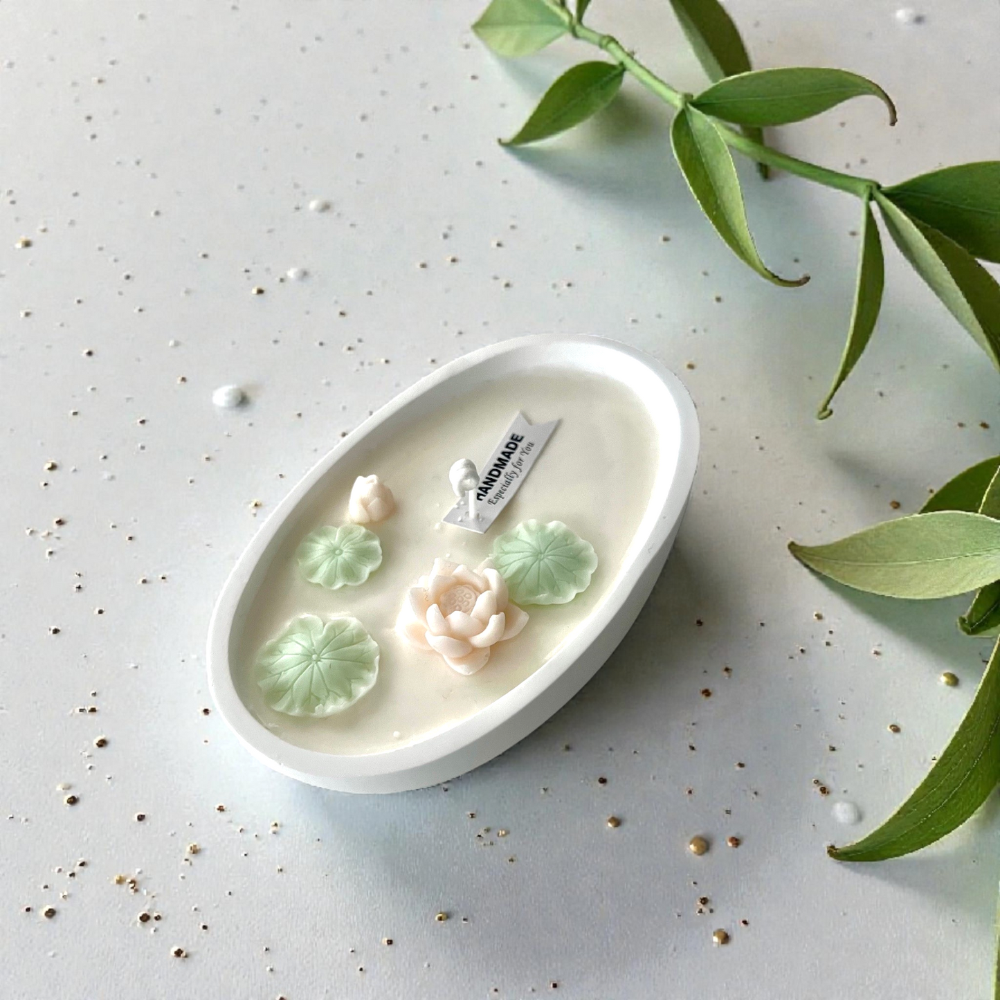 Water Lotuses - Decorative Scented Candle