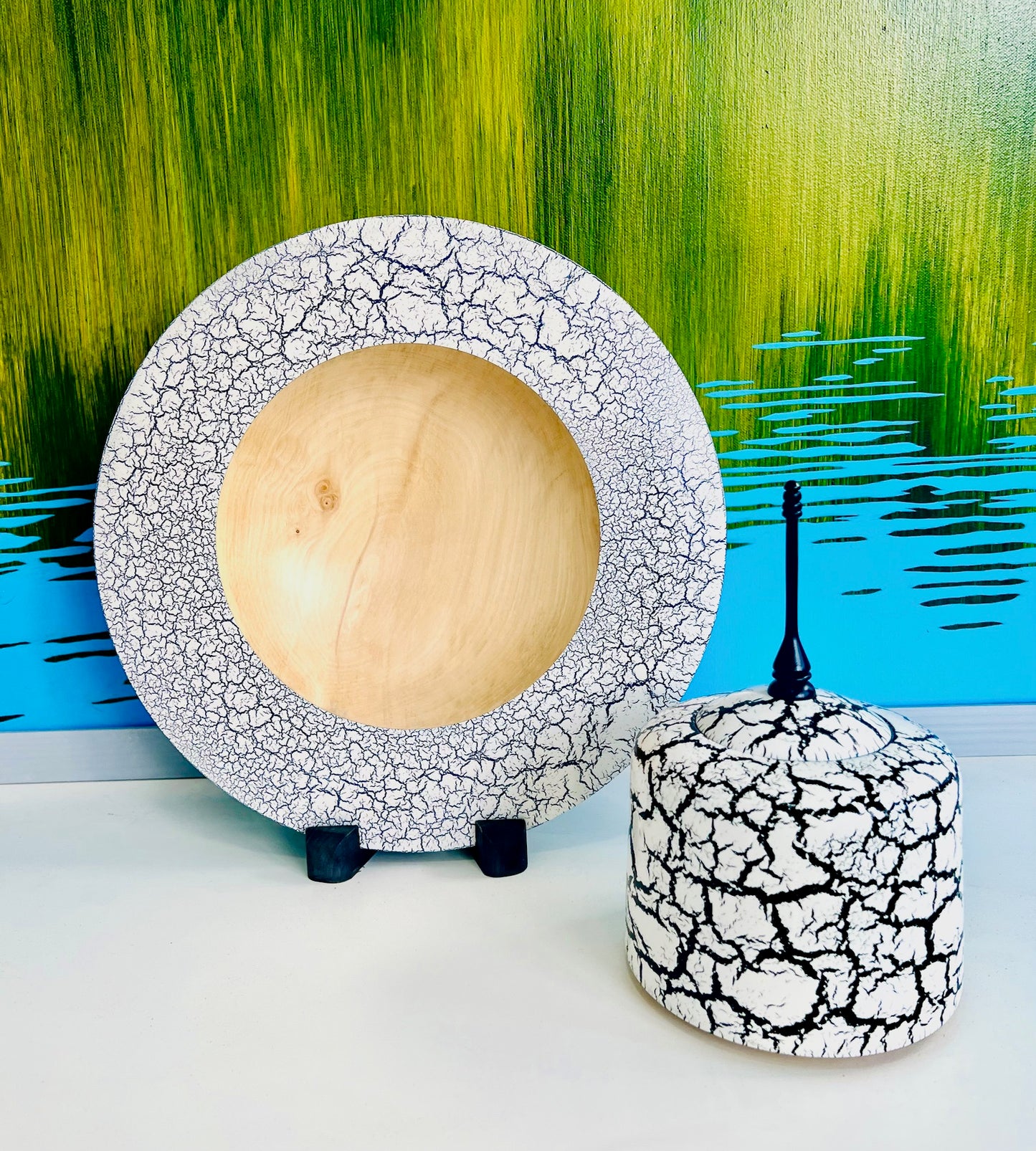 Sycamore wood platter with crackle effect finish