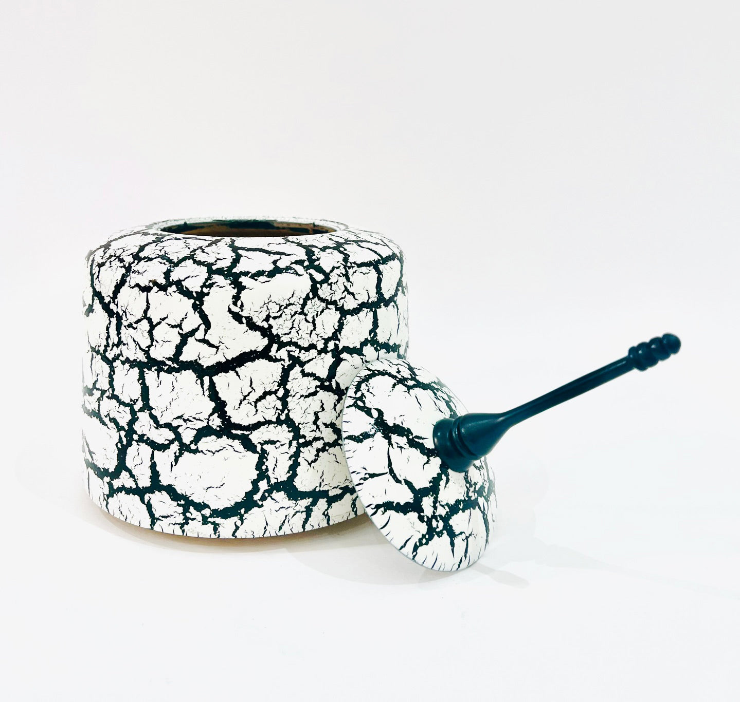 Sycamore wood finish pot with crackle effect finish