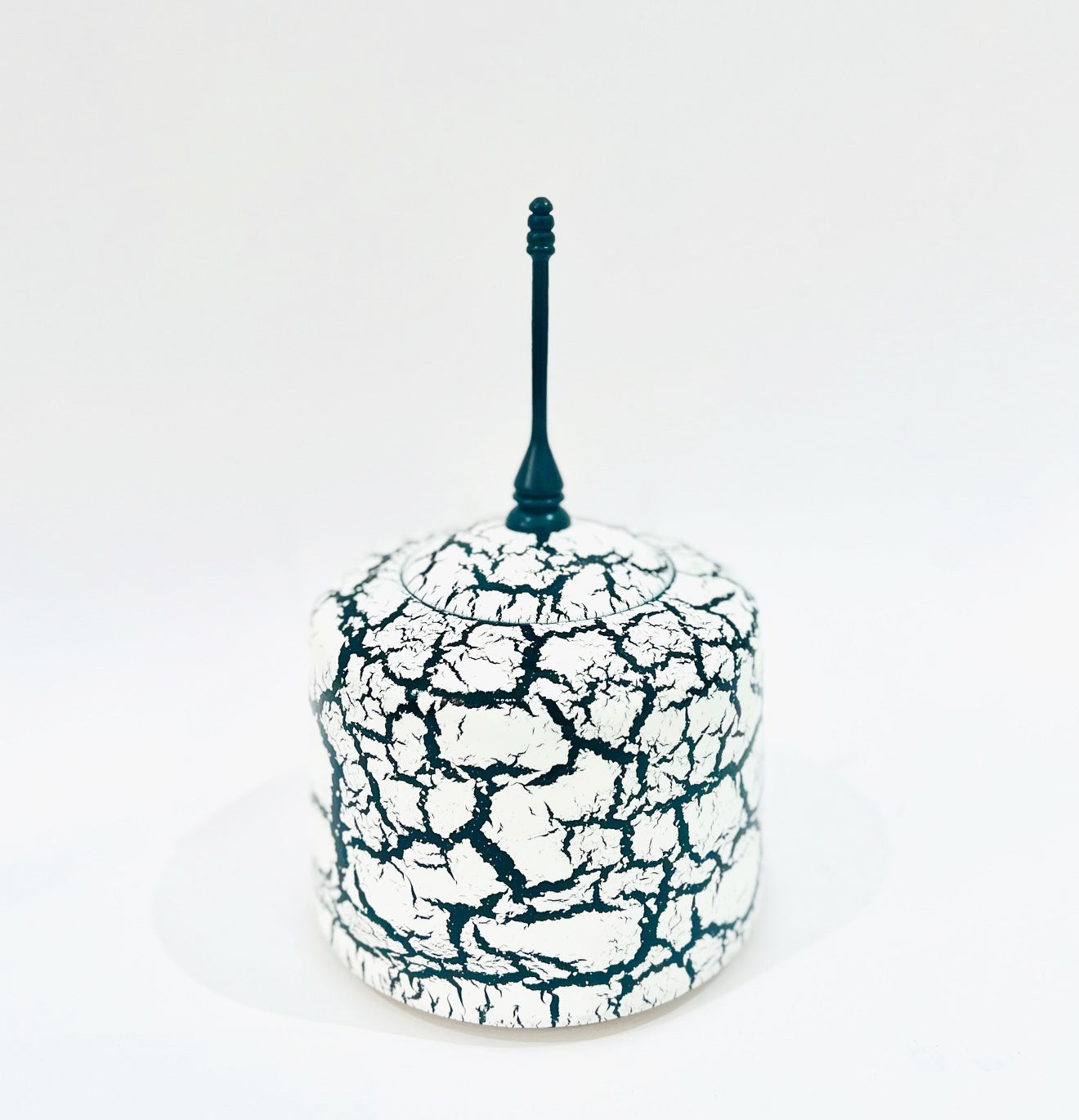 Sycamore wood finish pot with crackle effect finish