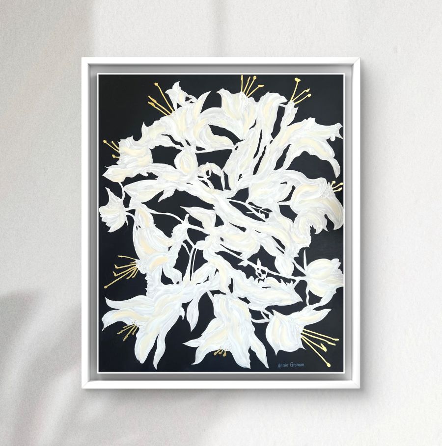 Lilies Black + White