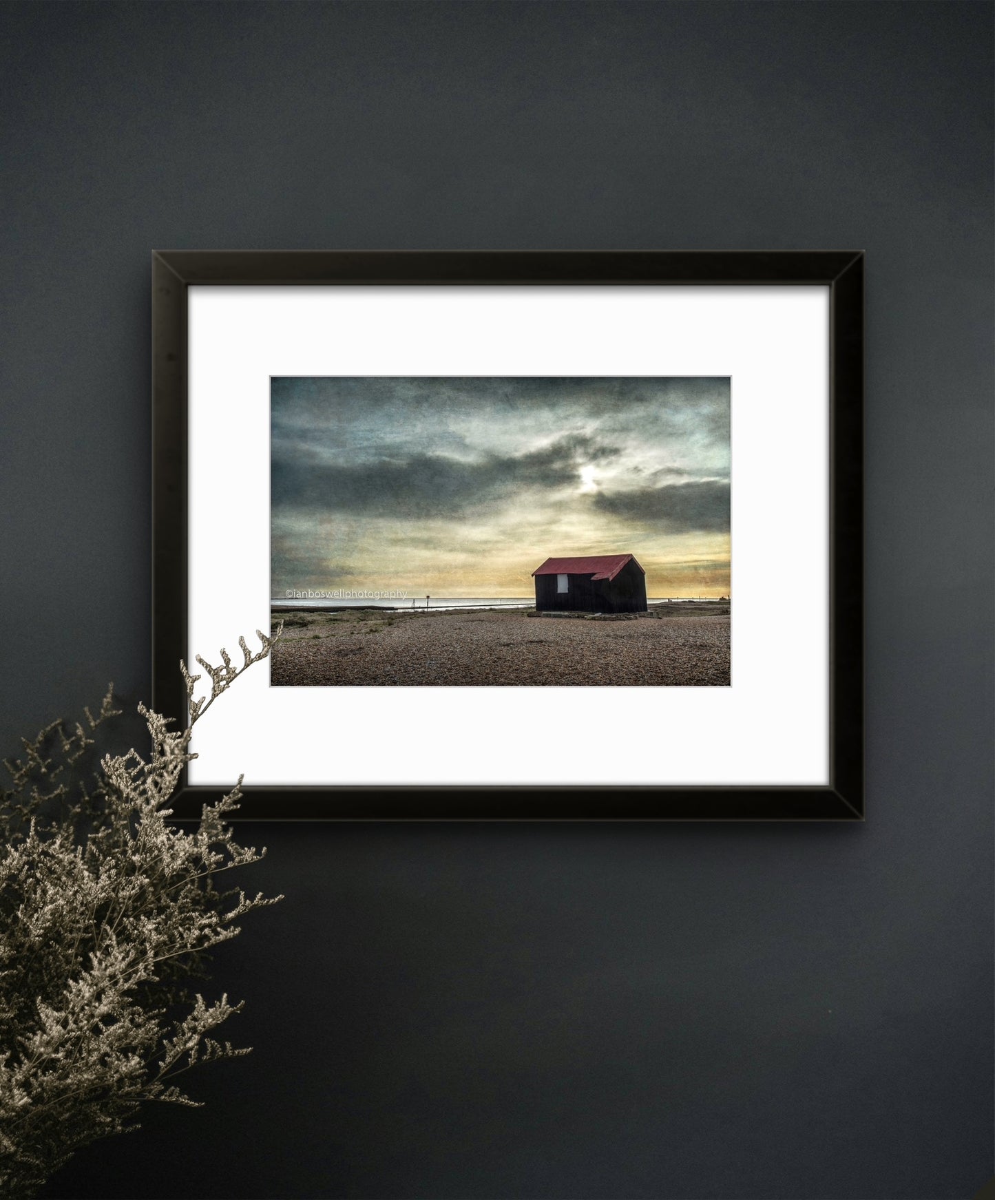 Norton's Hut, Rye harbour (framed)