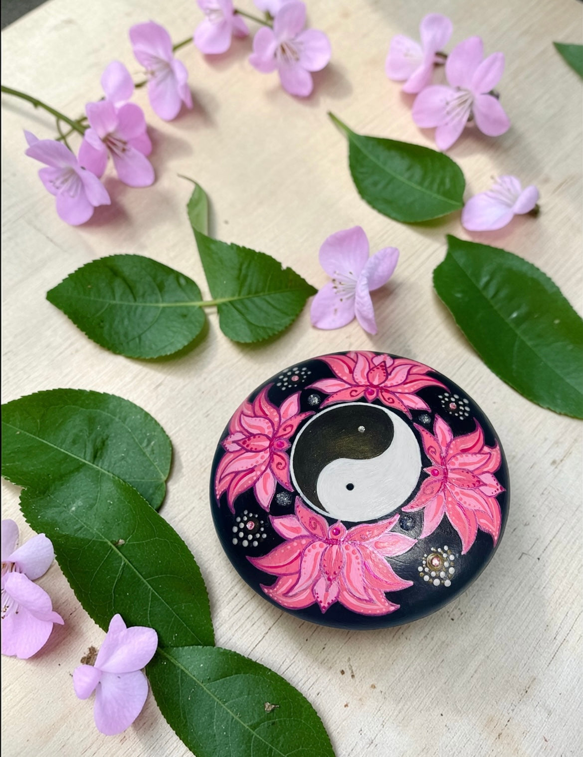 Hand Painted Mandala stone - Yin & Yang