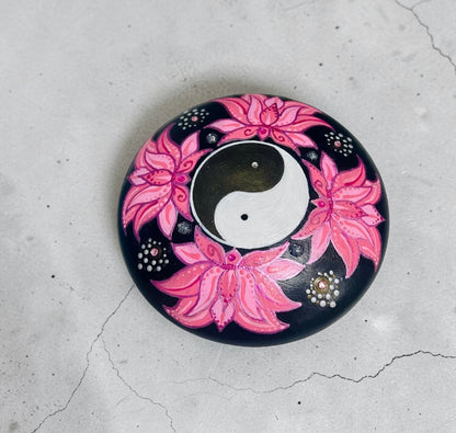 Hand Painted Mandala stone - Yin & Yang