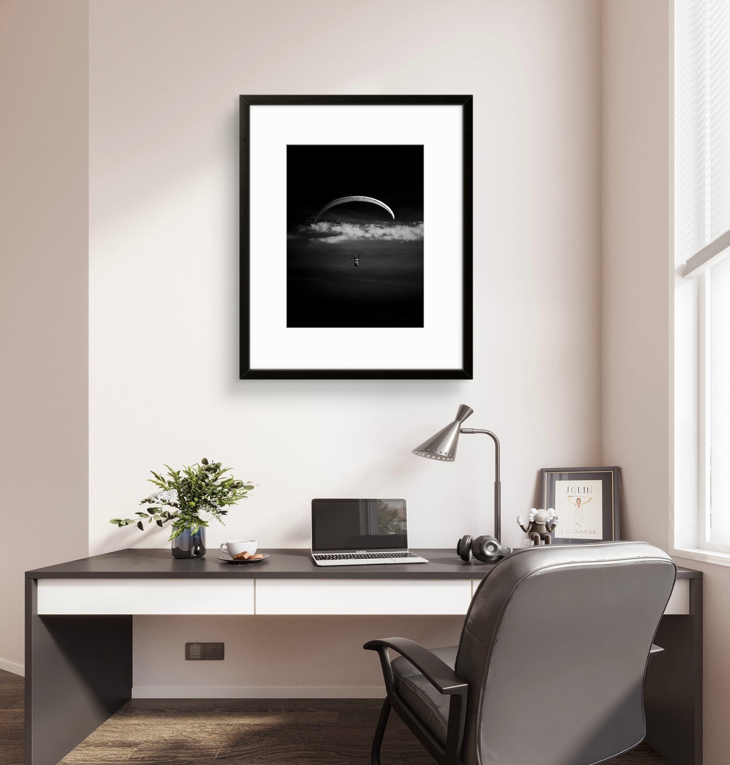 Paraglider - Derbsyhire - UK