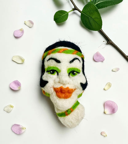 Felt Portrait Brooch - Retro Lady