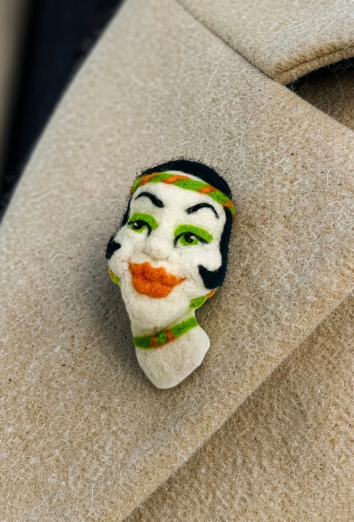Felt Portrait Brooch - Retro Lady